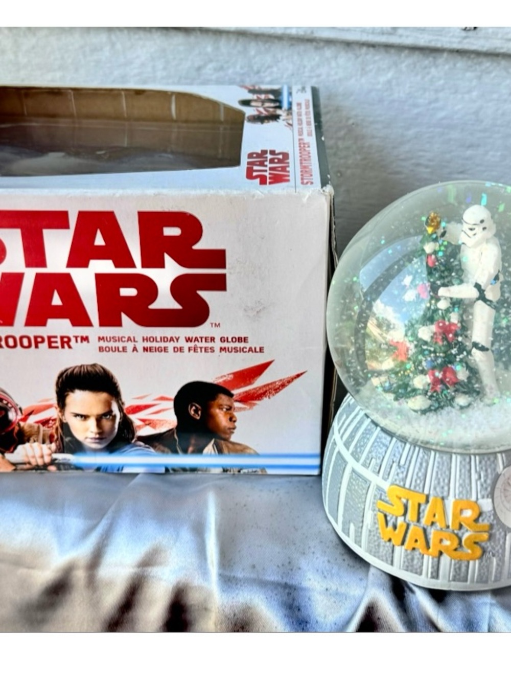 Kurt Adler Star Wars Stormtrooper Musical Snow Globe Jingle Bells SW8162 Box